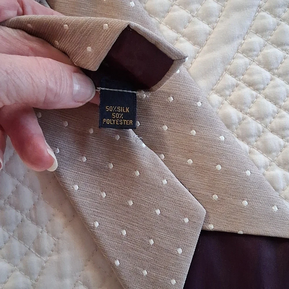 Pride of England Tan Dotted Tie